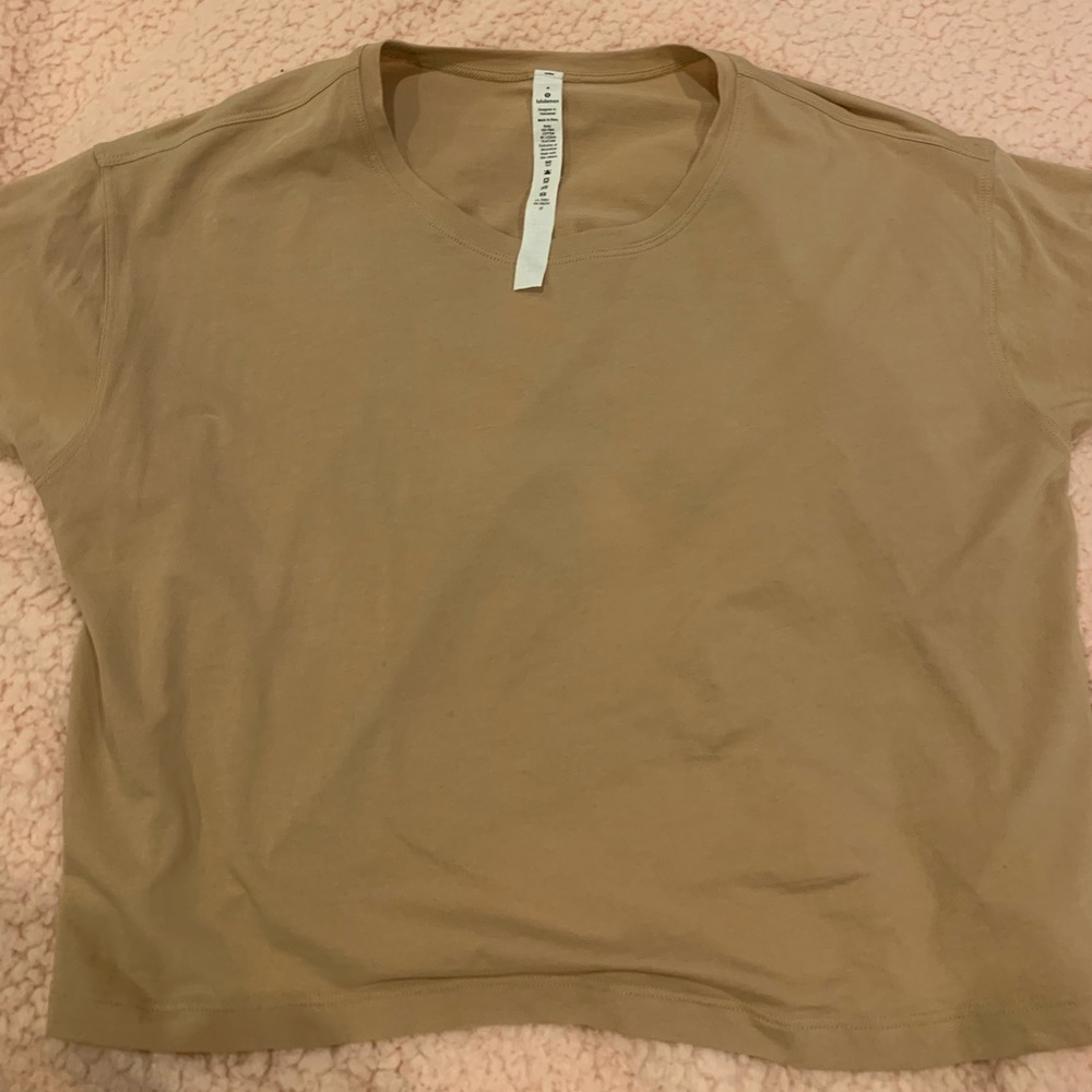 brown lulu lemon crop top